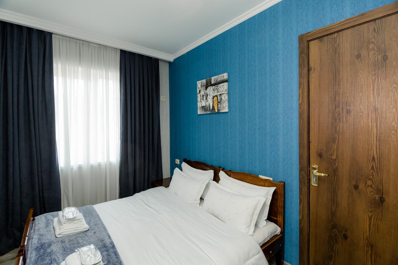Big Family Guest House Tbilisi Exteriör bild