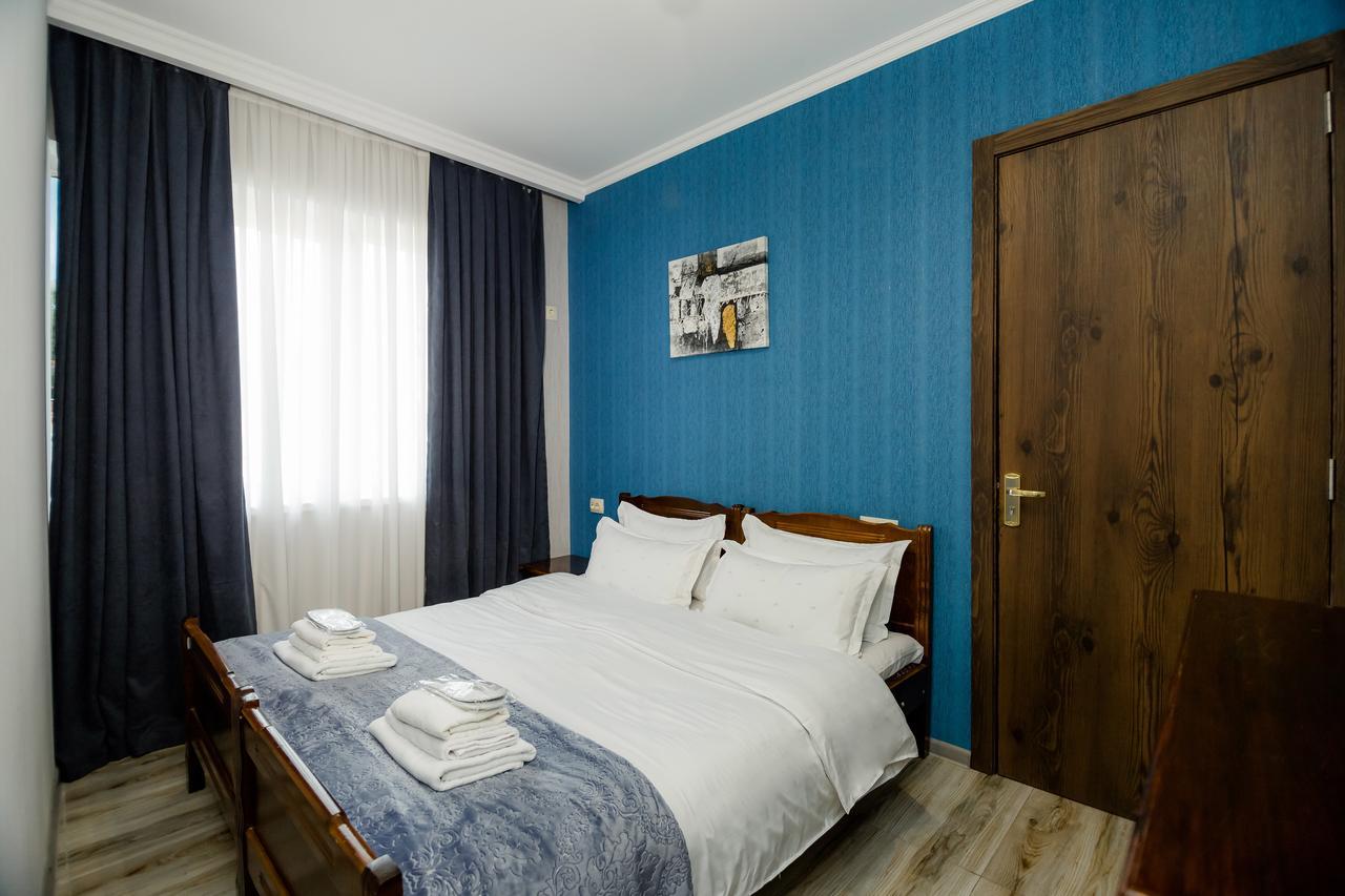 Big Family Guest House Tbilisi Exteriör bild