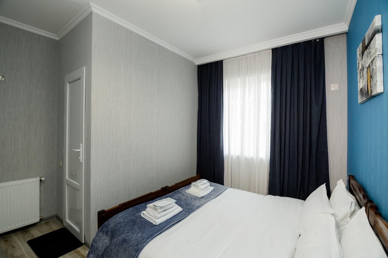 Big Family Guest House Tbilisi Exteriör bild