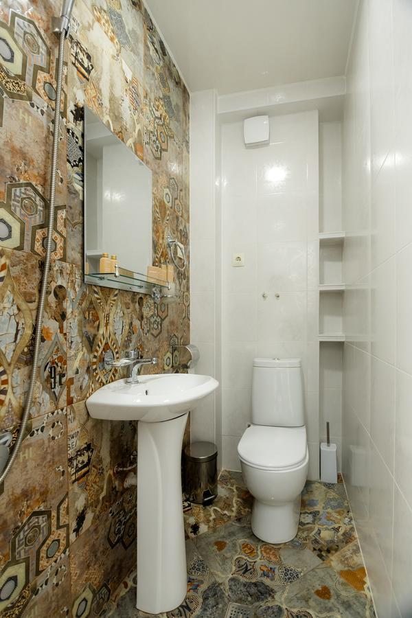 Big Family Guest House Tbilisi Exteriör bild