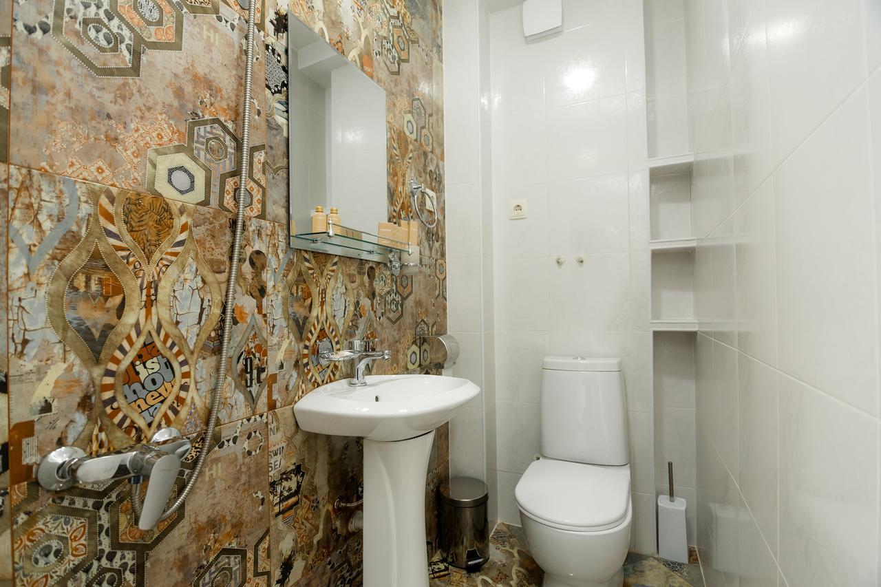 Big Family Guest House Tbilisi Exteriör bild